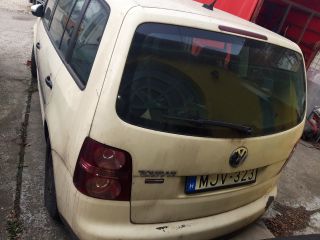 bontott VW TOURAN Bal hátsó Ajtó (Részeivel)