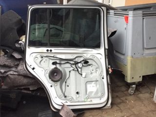 bontott VW TOURAN Bal hátsó Ajtó (Részeivel)