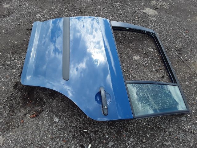 bontott VW TOURAN Bal hátsó Ajtó (Üres lemez)