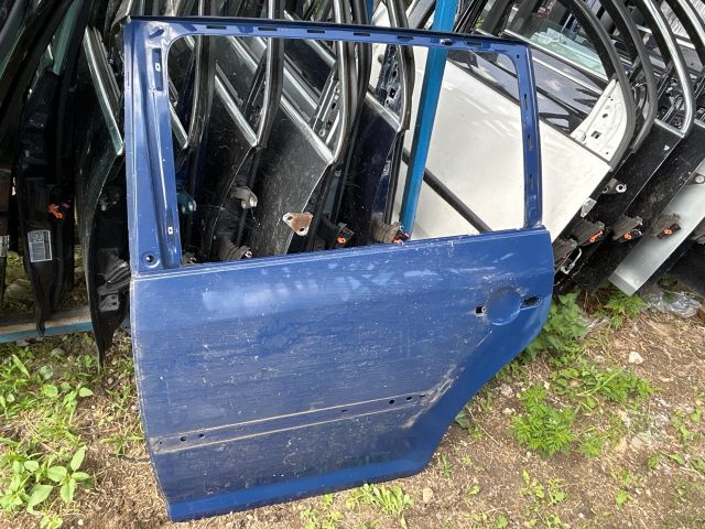 bontott VW TOURAN Bal hátsó Ajtó (Üres lemez)
