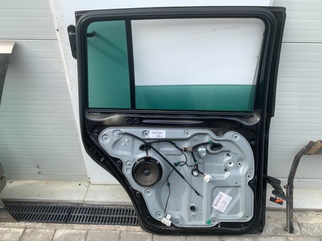 bontott VW TOURAN Bal hátsó Ajtó (Üres lemez)