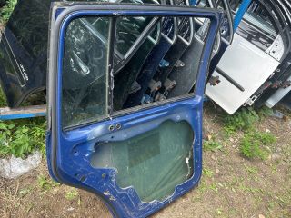 bontott VW TOURAN Bal hátsó Ajtó (Üres lemez)