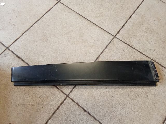 bontott VW TOURAN Bal hátsó Ajtókeret Burkolat