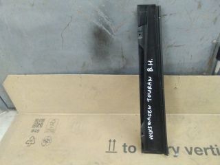 bontott VW TOURAN Bal hátsó Ajtókeret Burkolat