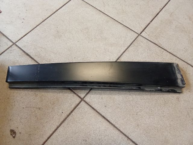 bontott VW TOURAN Bal hátsó Ajtókeret Burkolat