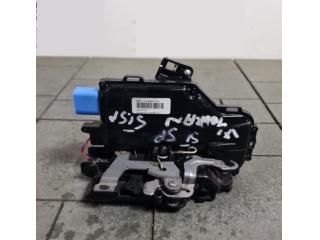 bontott VW TOURAN Bal hátsó Ajtózár