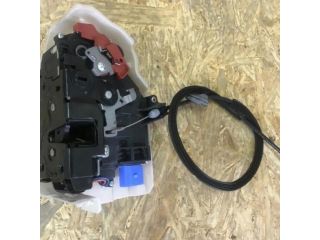 bontott VW TOURAN Bal hátsó Ajtózár