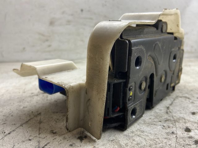 bontott VW TOURAN Bal hátsó Ajtózár