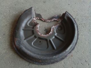 bontott VW TOURAN Bal hátsó Fék Porvédő Lemez