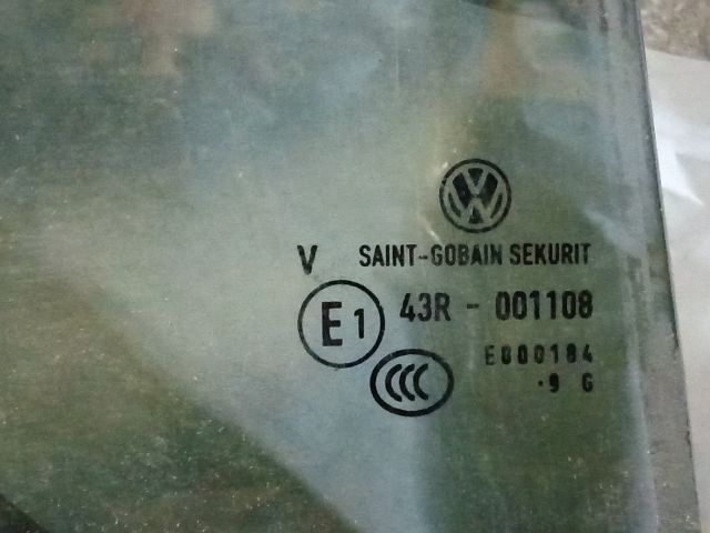 bontott VW TOURAN Bal hátsó Fixüveg (Ajtóban)