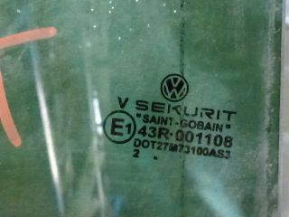 bontott VW TOURAN Bal hátsó Fixüveg (Ajtóban)