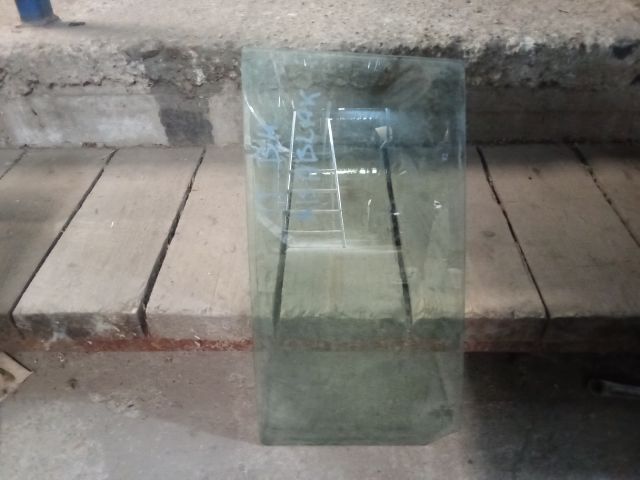 bontott VW TOURAN Bal hátsó Fixüveg (Ajtóban)