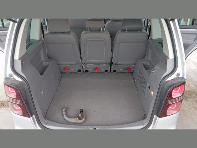 bontott VW TOURAN Bal hátsó Gumikéder