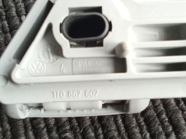 bontott VW TOURAN Bal hátsó Kapaszkodó (Felső)