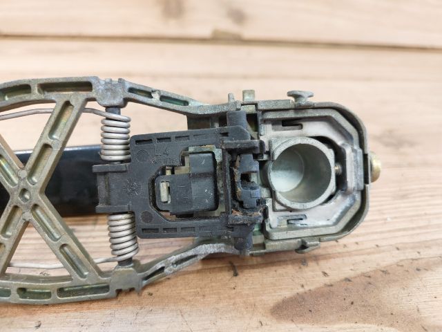 bontott VW TOURAN Bal hátsó Külső Kilincs