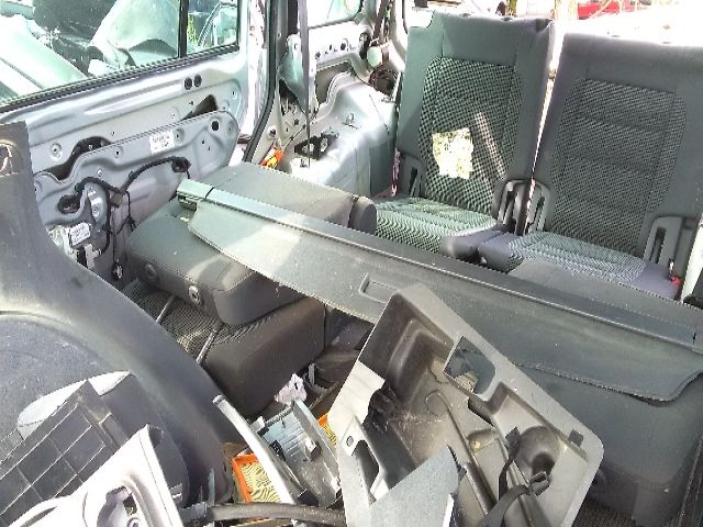 bontott VW TOURAN Bal hátsó Külső Kilincs