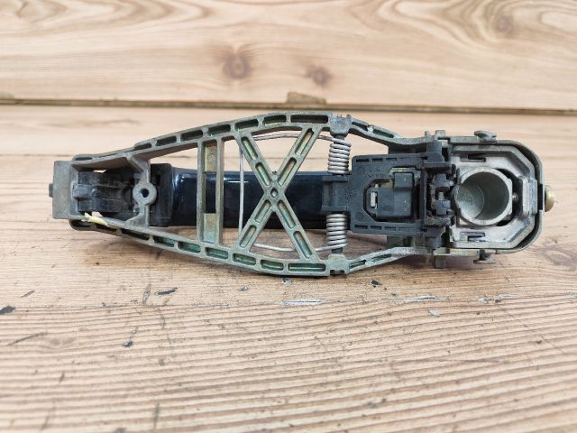 bontott VW TOURAN Bal hátsó Külső Kilincs