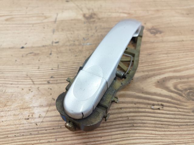 bontott VW TOURAN Bal hátsó Külső Kilincs