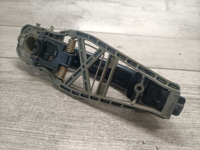 bontott VW TOURAN Bal hátsó Külső Kilincs