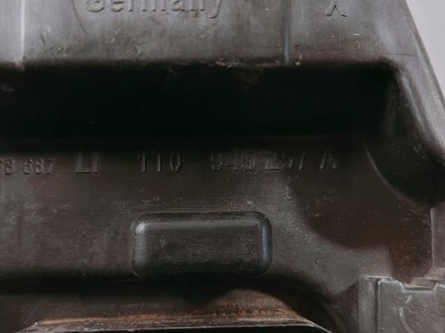 bontott VW TOURAN Bal Hátsó Lámpa Foglalat