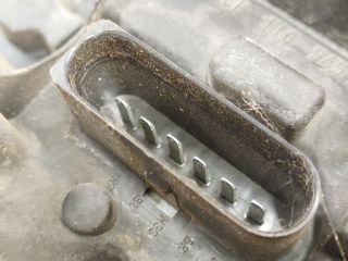 bontott VW TOURAN Bal Hátsó Lámpa Foglalat