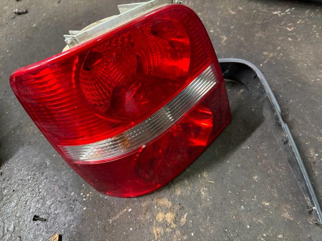 bontott VW TOURAN Bal Hátsó Lámpa