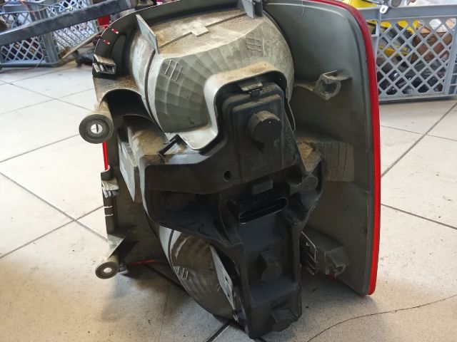 bontott VW TOURAN Bal Hátsó Lámpa