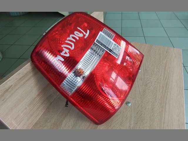 bontott VW TOURAN Bal Hátsó Lámpa