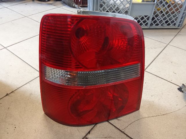 bontott VW TOURAN Bal Hátsó Lámpa