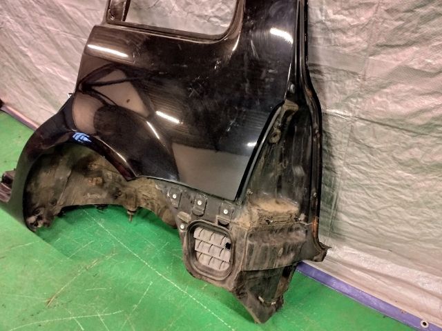 bontott VW TOURAN Bal hátsó Negyed Karosszéria Csomag