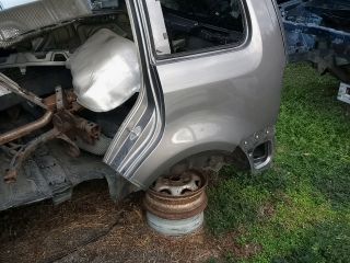 bontott VW TOURAN Bal hátsó Negyed Karosszéria Csomag
