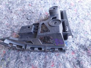 bontott VW TOURAN Bal hátsó Oldal Lökhárító Tartó (Műanyag)