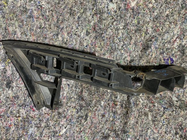 bontott VW TOURAN Bal hátsó Oldal Lökhárító Tartó (Műanyag)