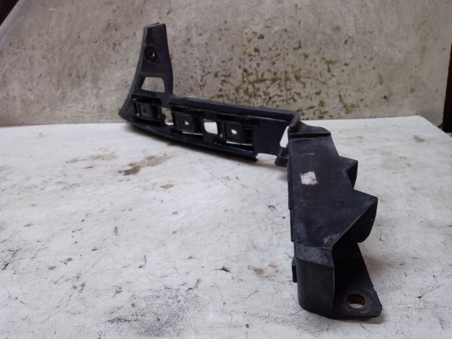 bontott VW TOURAN Bal hátsó Oldal Lökhárító Tartó (Műanyag)