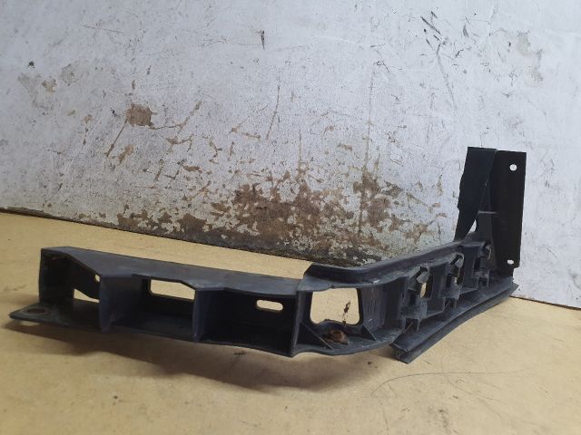 bontott VW TOURAN Bal hátsó Oldal Lökhárító Tartó (Műanyag)