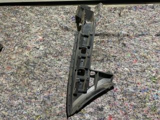 bontott VW TOURAN Bal hátsó Oldal Lökhárító Tartó (Műanyag)