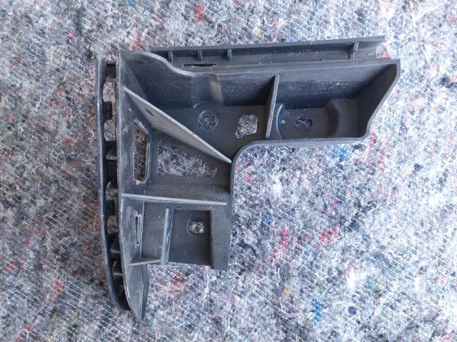 bontott VW TOURAN Bal hátsó Oldal Lökhárító Tartó (Műanyag)