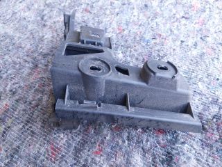 bontott VW TOURAN Bal hátsó Oldal Lökhárító Tartó (Műanyag)