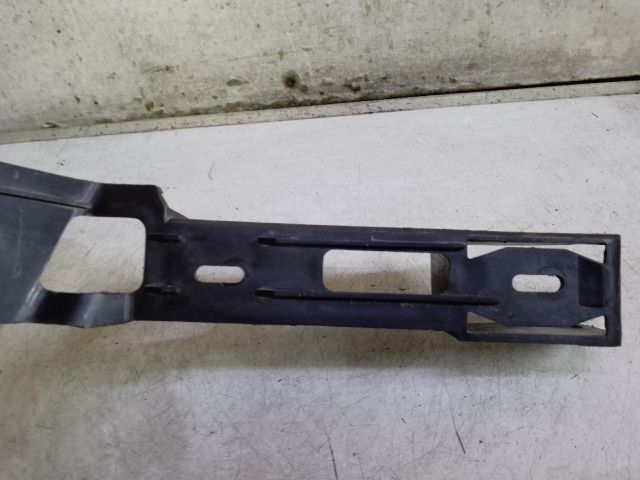 bontott VW TOURAN Bal hátsó Oldal Lökhárító Tartó (Műanyag)