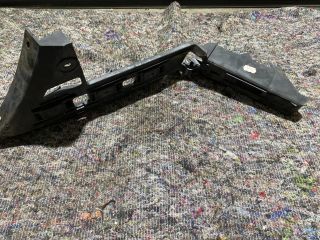 bontott VW TOURAN Bal hátsó Oldal Lökhárító Tartó (Műanyag)