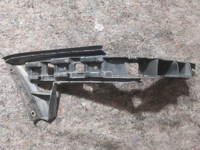 bontott VW TOURAN Bal hátsó Oldal Lökhárító Tartó (Műanyag)