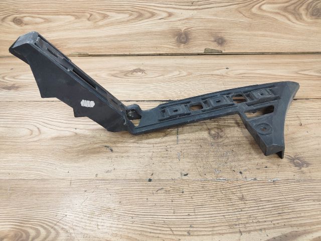 bontott VW TOURAN Bal hátsó Oldal Lökhárító Tartó (Műanyag)