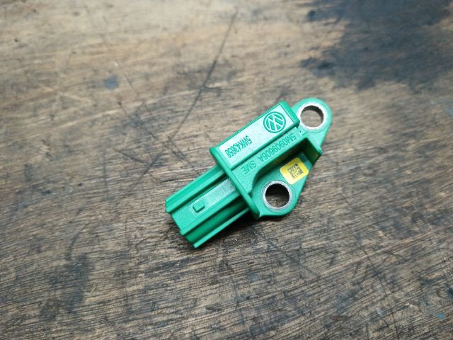 bontott VW TOURAN Bal hátsó Oldal Ütközés Érzékelő