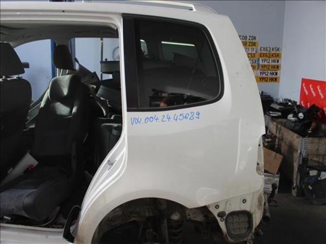 bontott VW TOURAN Bal hátsó Sárvédő