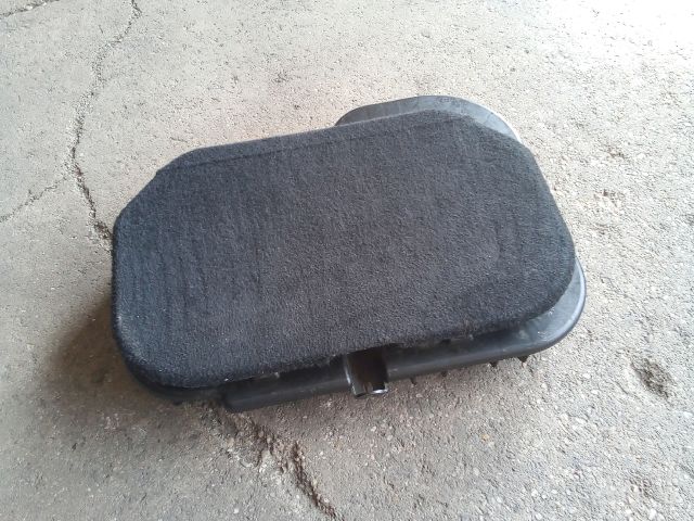 bontott VW TOURAN Bal hátsó Tároló Rekesz