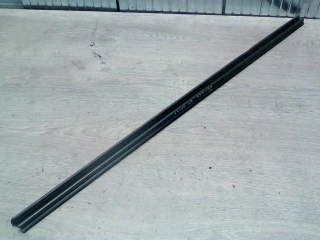 bontott VW TOURAN Bal hátsó Vízlehúzó Gumicsík