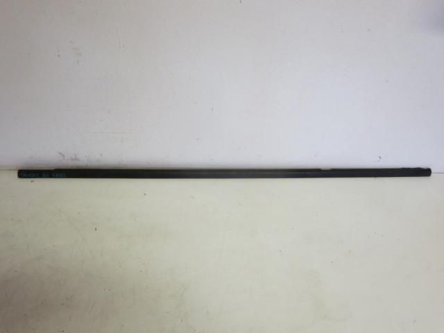 bontott VW TOURAN Bal hátsó Vízlehúzó Gumicsík