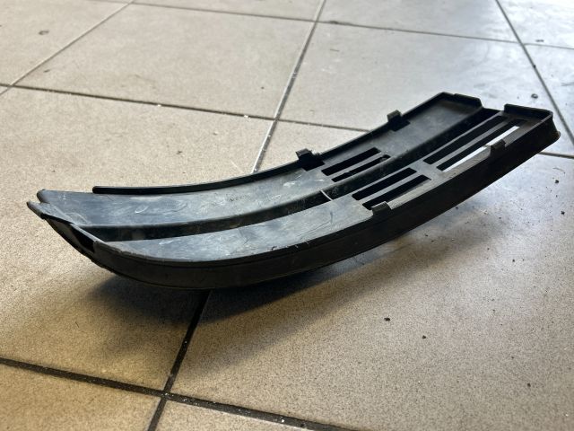 bontott VW TOURAN Bal Ködlámpa Rács