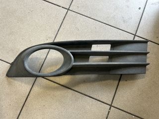 bontott VW TOURAN Bal Ködlámpa Rács