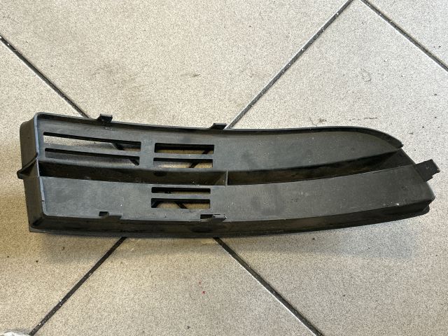 bontott VW TOURAN Bal Ködlámpa Rács